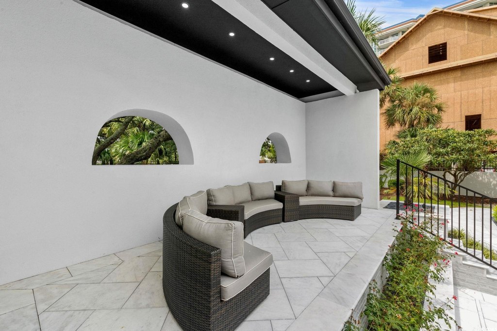 Myrtle Beach, South Carolina, 29577, United States, 6 Bedrooms Bedrooms, ,6.5 BathroomsBathrooms,Residential,Forsale,1962002