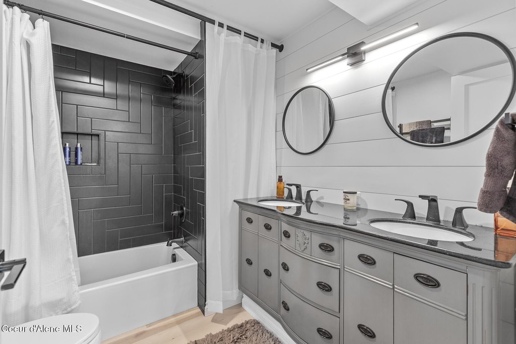 Hayden, Idaho, 83835, United States, 3 Bedrooms Bedrooms, ,3 BathroomsBathrooms,Residential,Forsale,1946353