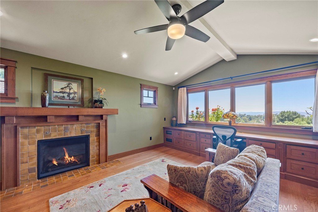 Lake Forest, California, 92630, United States, 5 Bedrooms Bedrooms, ,3.5 BathroomsBathrooms,Residential,Forsale,1899767