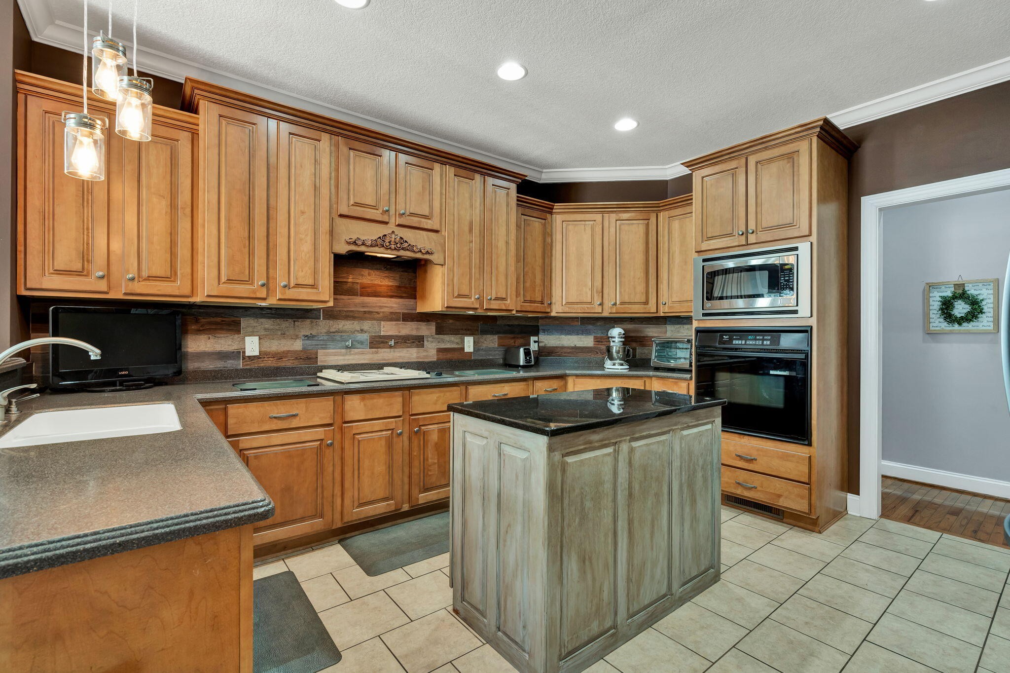 Cleveland, Tennessee, 37323, United States, 4 Bedrooms Bedrooms, ,3.5 BathroomsBathrooms,Residential,Forsale,2004692