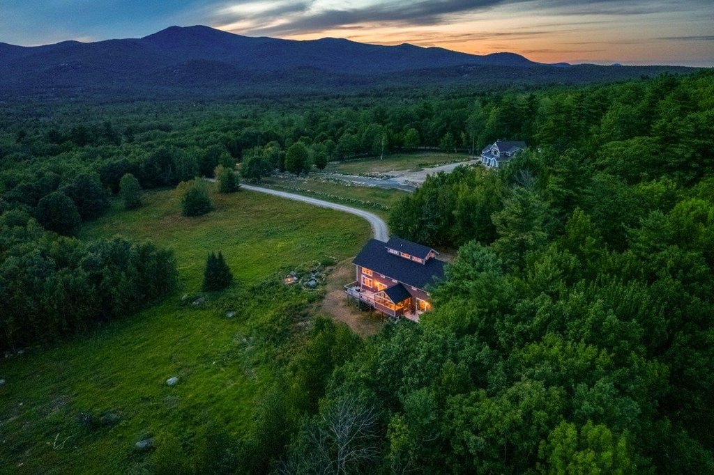 Tuftonboro, New Hampshire, 03816, United States, 3 Bedrooms Bedrooms, ,2.5 BathroomsBathrooms,Residential,Forsale,1952904