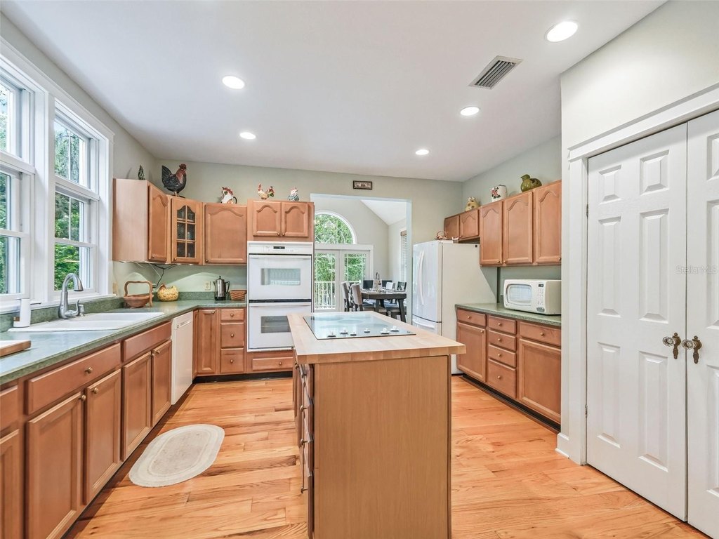 OCALA, Florida, 34482, United States, 4 Bedrooms Bedrooms, ,3.5 BathroomsBathrooms,Residential,Forsale,1959577