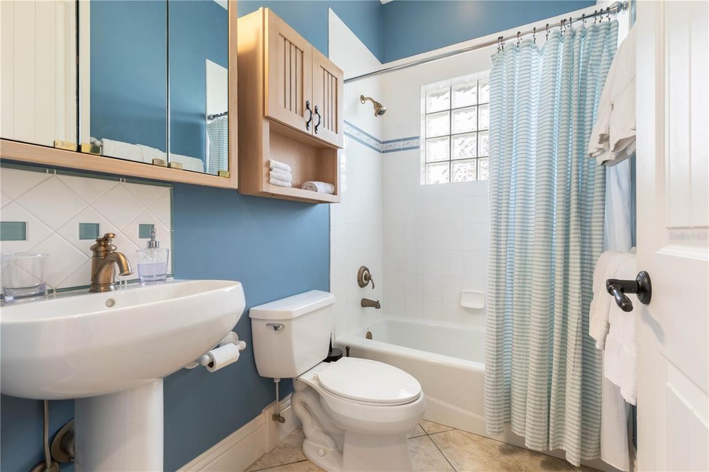 PALM COAST, Florida, 32137, United States, 4 Bedrooms Bedrooms, ,3.5 BathroomsBathrooms,Residential,Forsale,1959738