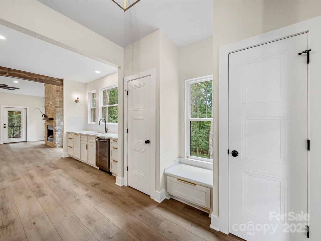 Statesville, North Carolina, 28625, United States, 3 Bedrooms Bedrooms, ,2 BathroomsBathrooms,Residential,Forsale,1985981