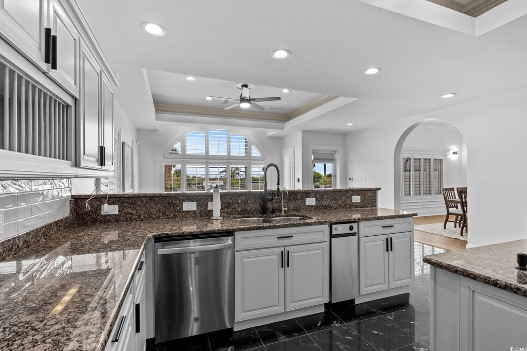 Myrtle Beach, South Carolina, 29577, United States, 6 Bedrooms Bedrooms, ,6.5 BathroomsBathrooms,Residential,Forsale,1962002