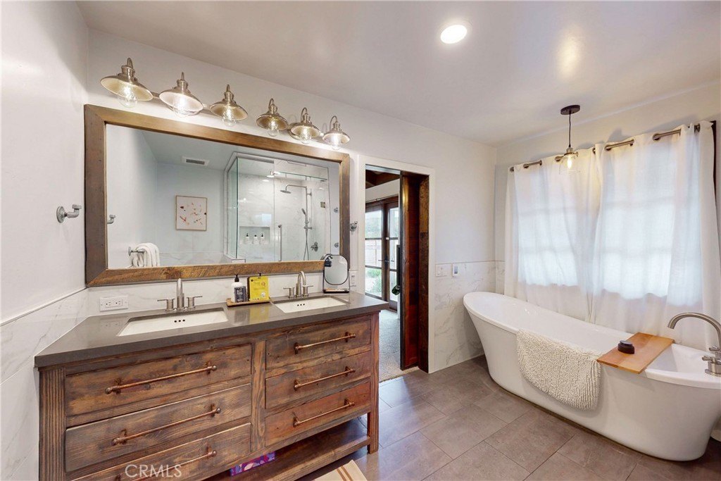 Los Osos, California, 93402, United States, 8 Bedrooms Bedrooms, ,6 BathroomsBathrooms,Residential,Forsale,1922565