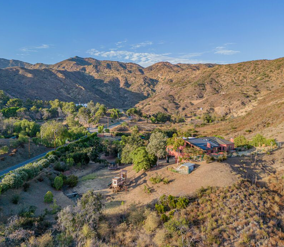 Malibu, California, 90265, United States, 3 Bedrooms Bedrooms, ,3 BathroomsBathrooms,Residential,Forsale,1922152