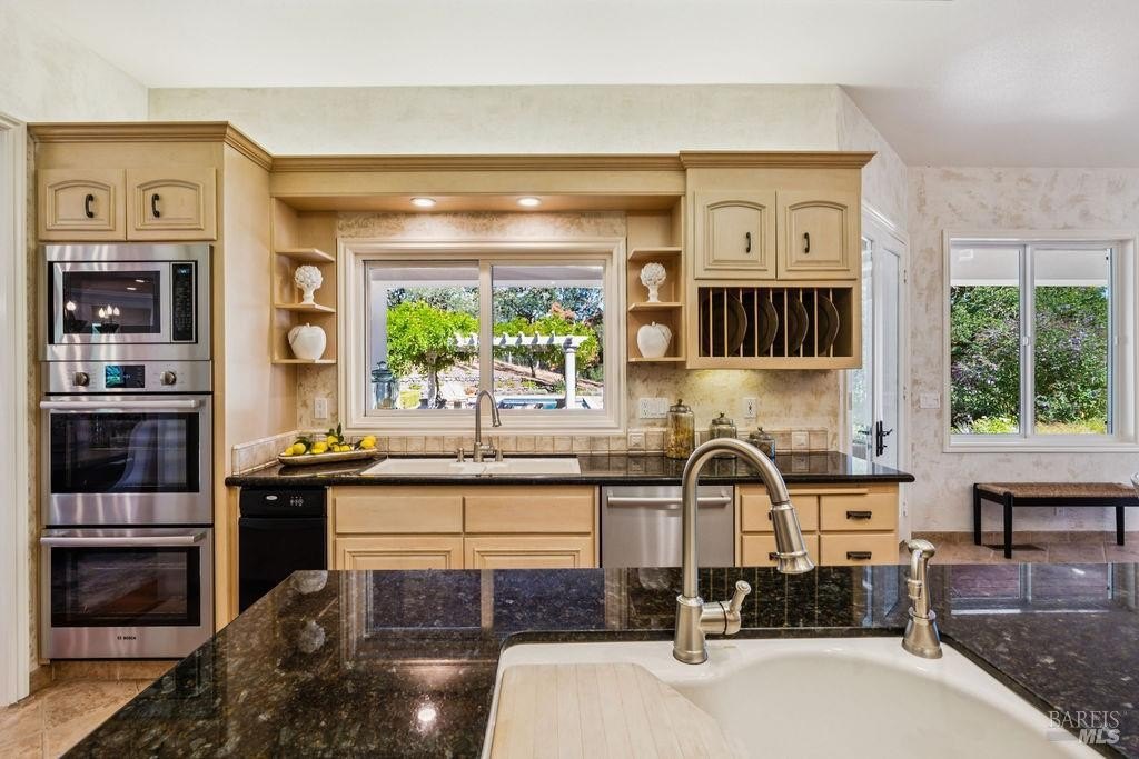 Santa Rosa, California, 95403, United States, 4 Bedrooms Bedrooms, ,4.5 BathroomsBathrooms,Residential,Forsale,1934048