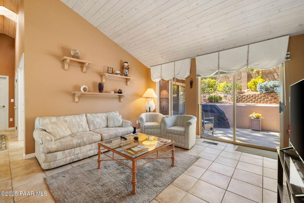 Prescott, Arizona, 86305, United States, 2 Bedrooms Bedrooms, ,2 BathroomsBathrooms,Residential,Forsale,1929270