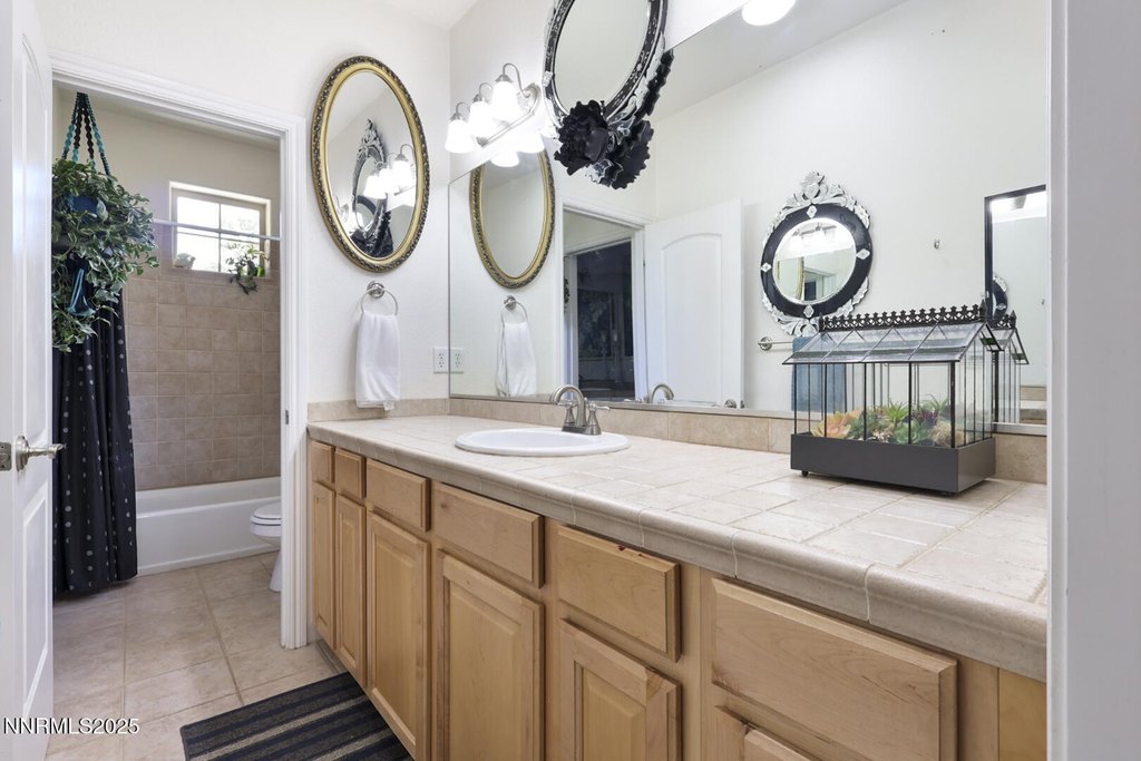 Sparks, Nevada, 89436, United States, 3 Bedrooms Bedrooms, ,2.5 BathroomsBathrooms,Residential,Forsale,1936742