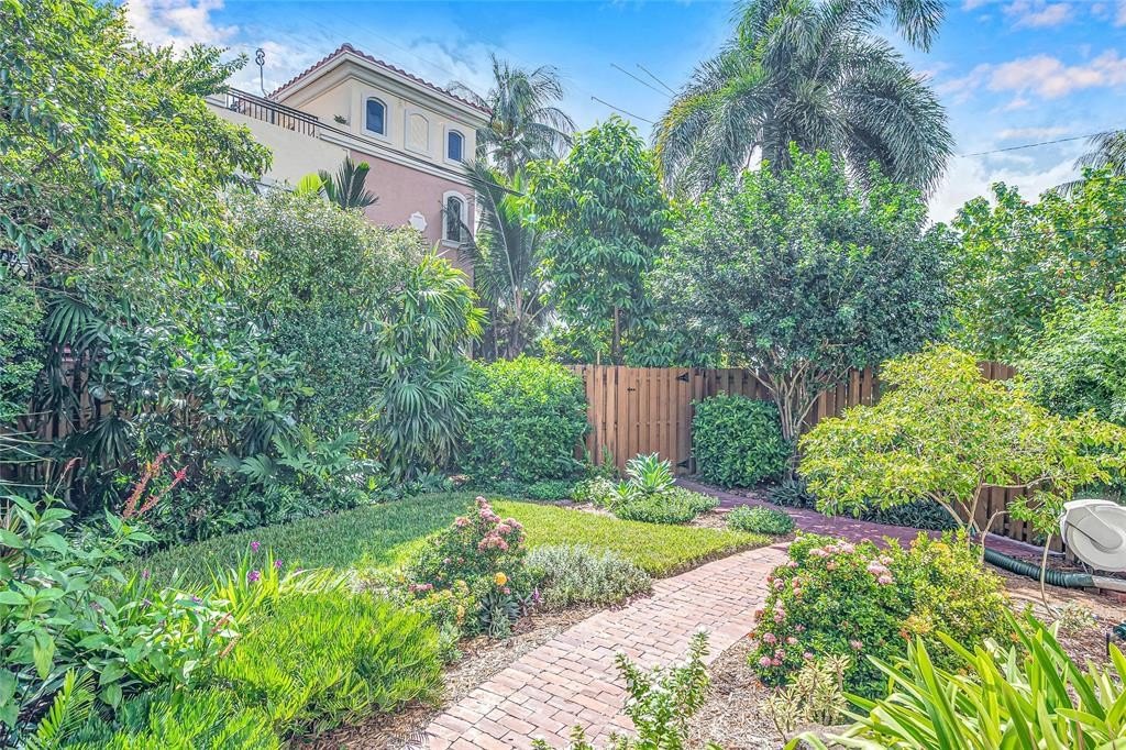 Fort Lauderdale, Florida, 33301, United States, 3 Bedrooms Bedrooms, ,2 BathroomsBathrooms,Residential,Forsale,1884580