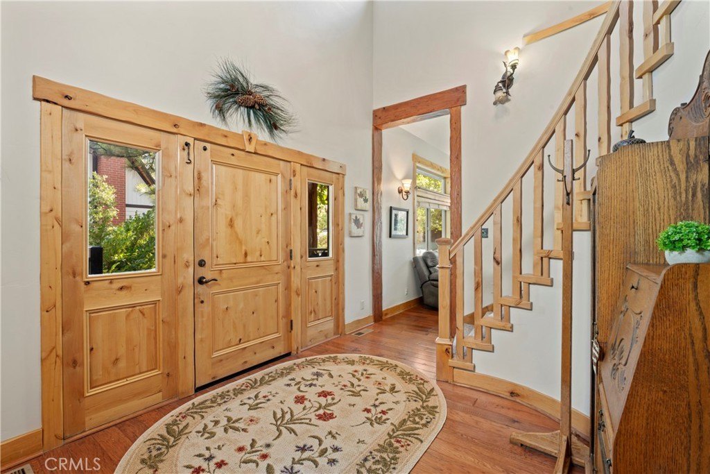 Lake Arrowhead, California, 92352, United States, 4 Bedrooms Bedrooms, ,3 BathroomsBathrooms,Residential,Forsale,1953302
