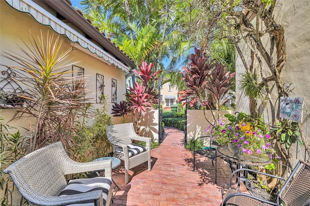 Fort Lauderdale, Florida, 33301, United States, 3 Bedrooms Bedrooms, ,2 BathroomsBathrooms,Residential,Forsale,1884580