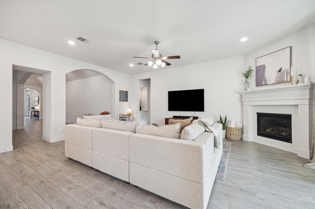 Spring, Texas, 77386, United States, 4 Bedrooms Bedrooms, ,3 BathroomsBathrooms,Residential,Forsale,1936474