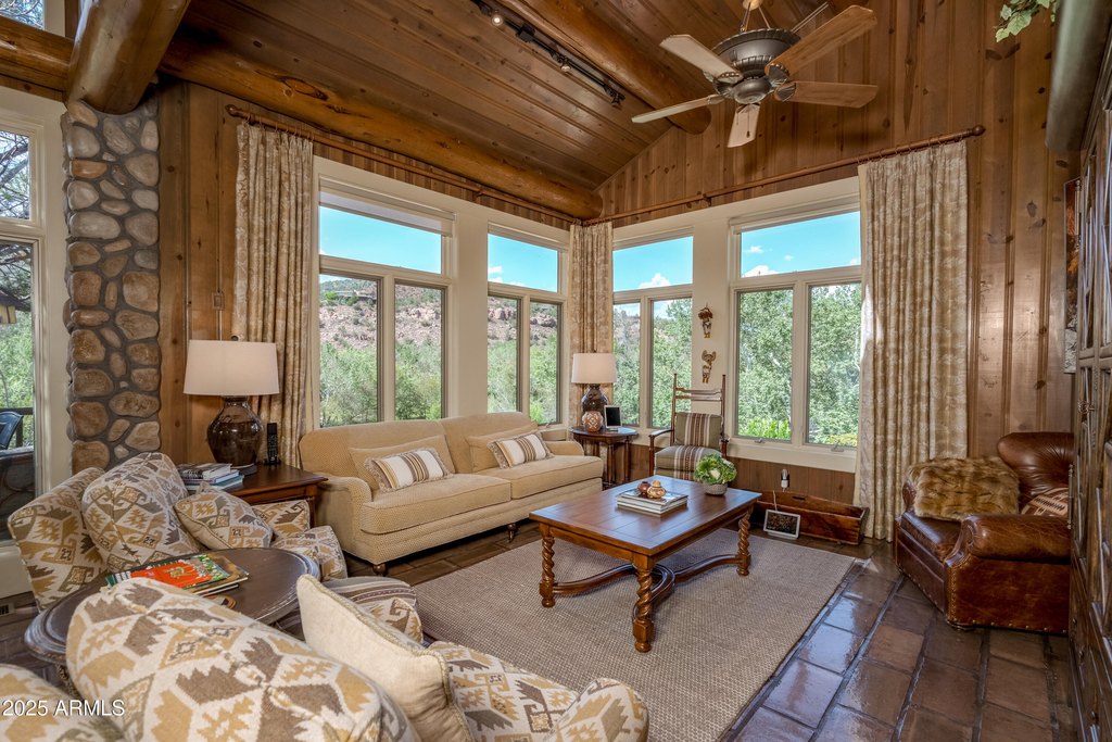 Sedona, Arizona, 86336, United States, 4 Bedrooms Bedrooms, ,4 BathroomsBathrooms,Residential,Forsale,2004625