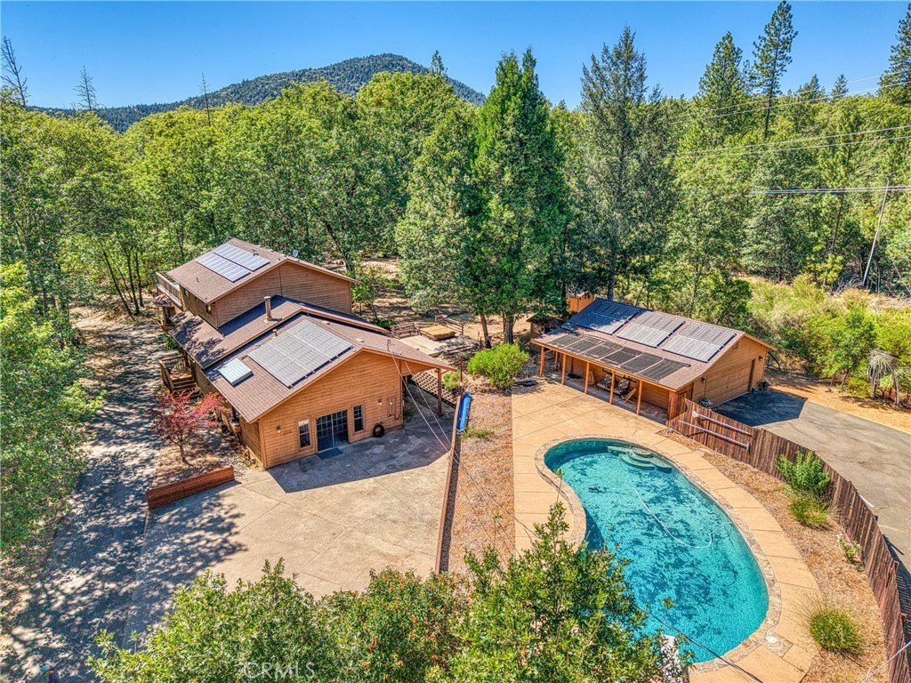 Kelseyville, California, 95451, United States, 3 Bedrooms Bedrooms, ,4 BathroomsBathrooms,Residential,Forsale,1953141