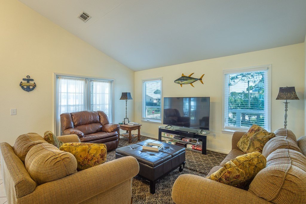 St. George Island, Florida, 32328, United States, 4 Bedrooms Bedrooms, ,2 BathroomsBathrooms,Residential,Forsale,1926815