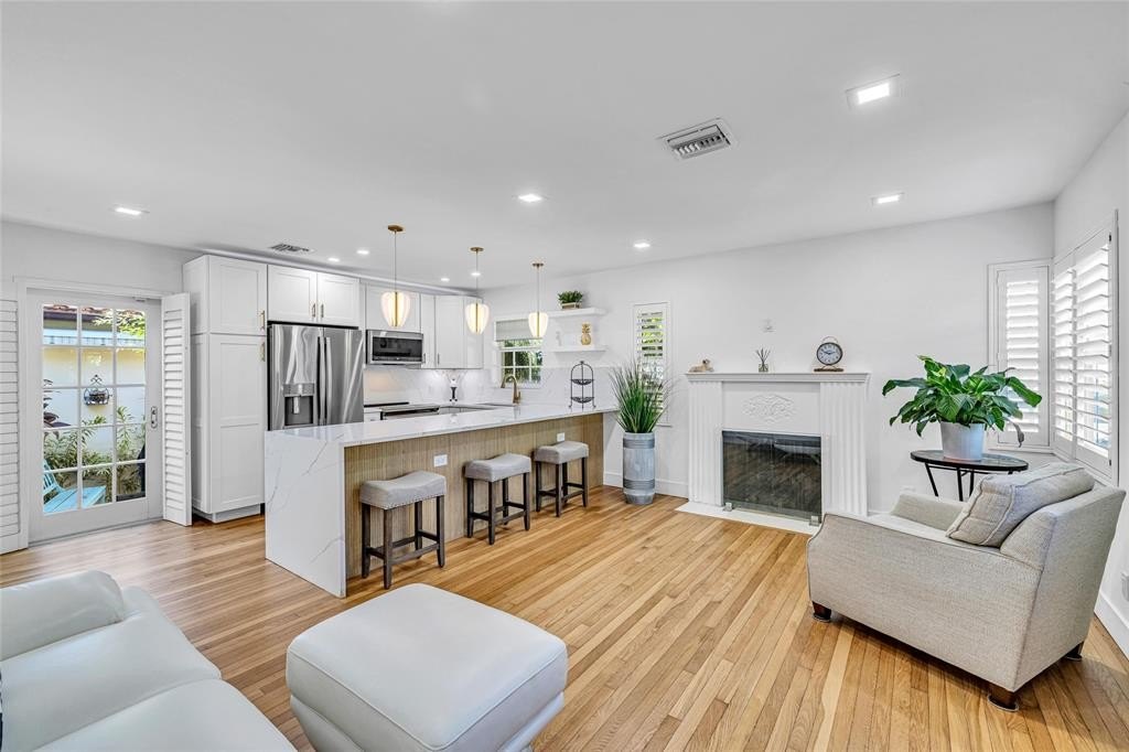 Fort Lauderdale, Florida, 33301, United States, 3 Bedrooms Bedrooms, ,2 BathroomsBathrooms,Residential,Forsale,1884580 Fort Lauderdale, Florida, 33301, United States, 3 Bedrooms Bedrooms, ,2 BathroomsBathrooms,Residential,Forsale,1884580