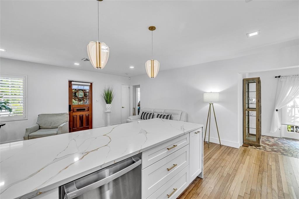 Fort Lauderdale, Florida, 33301, United States, 3 Bedrooms Bedrooms, ,2 BathroomsBathrooms,Residential,Forsale,1884580