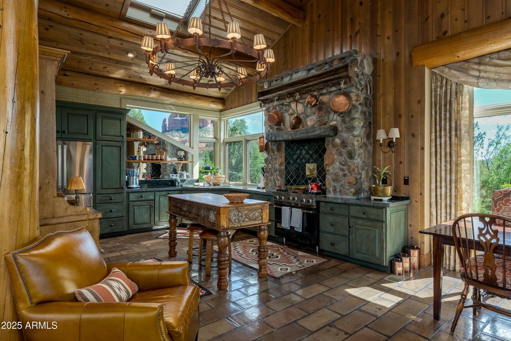 Sedona, Arizona, 86336, United States, 4 Bedrooms Bedrooms, ,4 BathroomsBathrooms,Residential,Forsale,2004625