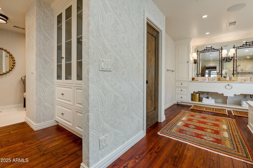 Sedona, Arizona, 86336, United States, 4 Bedrooms Bedrooms, ,4 BathroomsBathrooms,Residential,Forsale,2004625