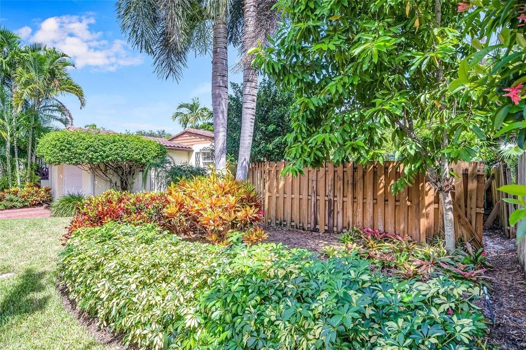 Fort Lauderdale, Florida, 33301, United States, 3 Bedrooms Bedrooms, ,2 BathroomsBathrooms,Residential,Forsale,1884580