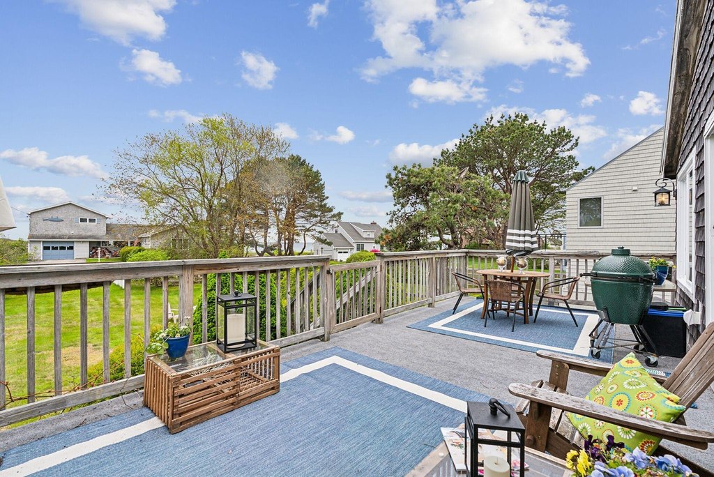Kennebunkport, Maine, 04046, United States, 3 Bedrooms Bedrooms, ,3 BathroomsBathrooms,Residential,Forsale,1893981