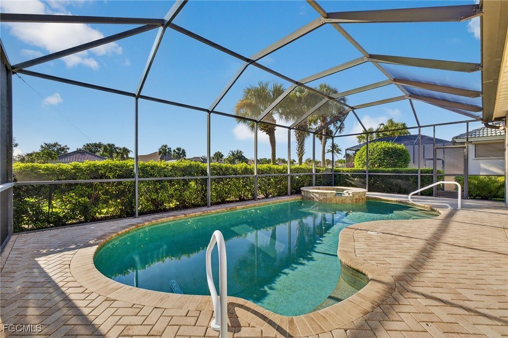 Fort Myers, Florida, 33913, United States, 3 Bedrooms Bedrooms, ,2 BathroomsBathrooms,Residential,Forsale,1971918