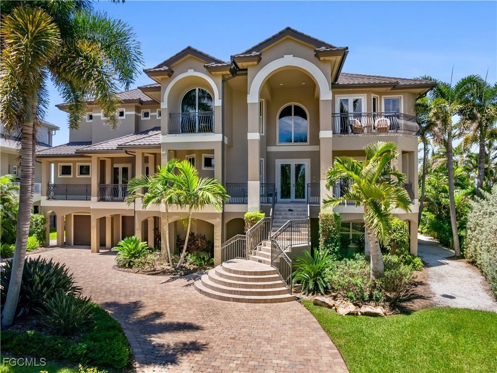 Fort Myers, Florida, 33908, United States, 4 Bedrooms Bedrooms, ,4.5 BathroomsBathrooms,Residential,Forsale,1971932