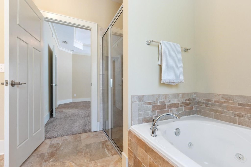 Monticello, Florida, 32344, United States, 3 Bedrooms Bedrooms, ,2.5 BathroomsBathrooms,Residential,Forsale,1946747