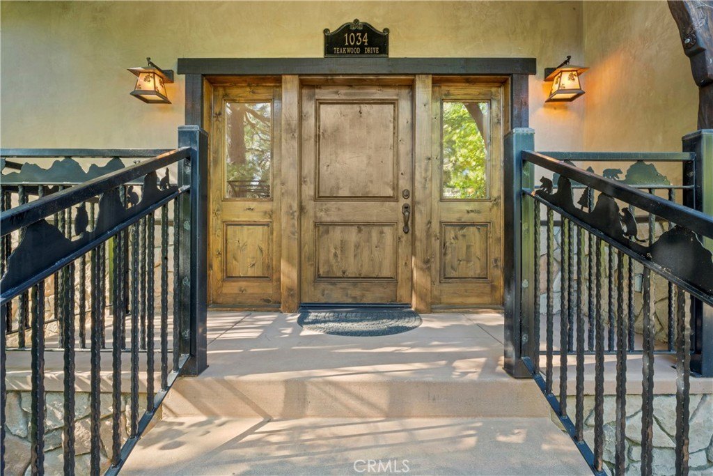 Lake Arrowhead, California, 92352, United States, 4 Bedrooms Bedrooms, ,3 BathroomsBathrooms,Residential,Forsale,1953302