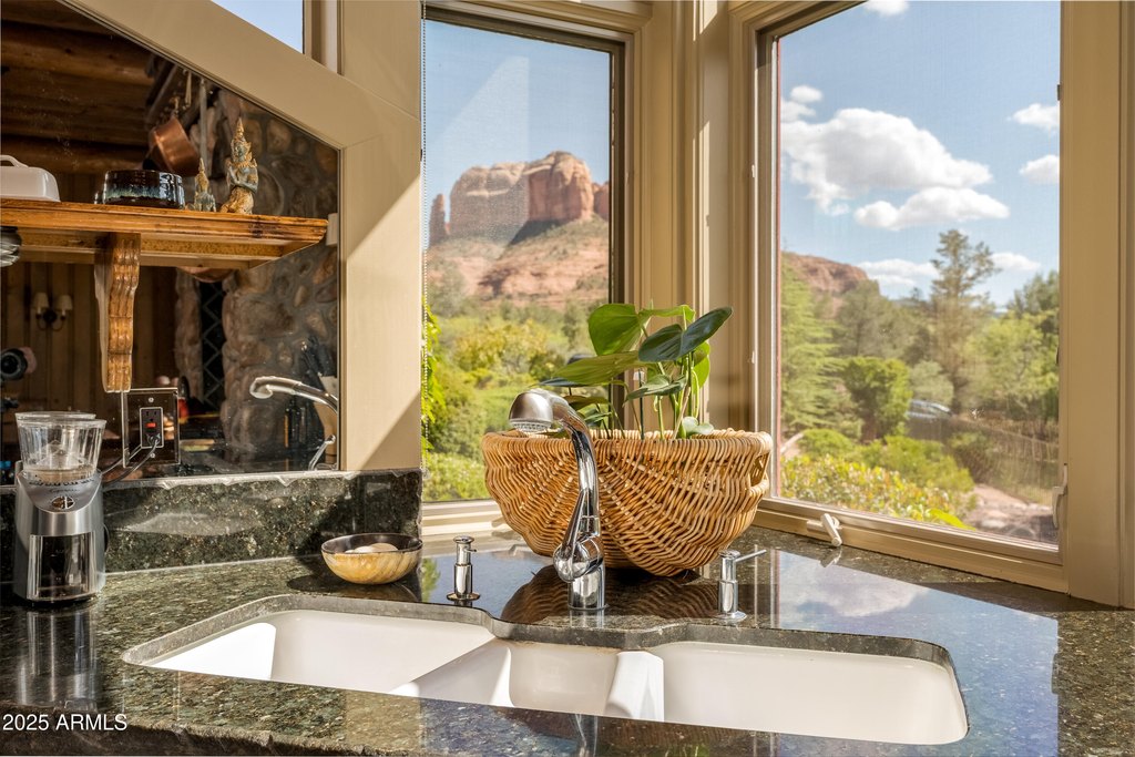 Sedona, Arizona, 86336, United States, 4 Bedrooms Bedrooms, ,4 BathroomsBathrooms,Residential,Forsale,2004625