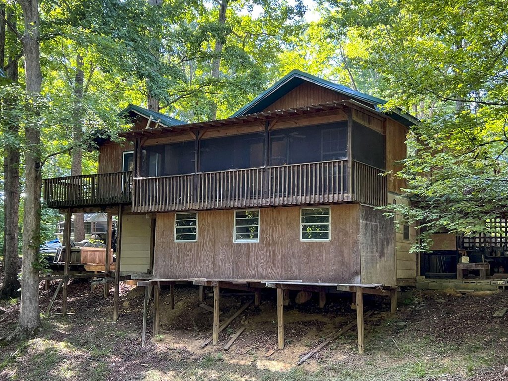 Dandridge, Tennessee, 37725, United States, 3 Bedrooms Bedrooms, ,2 BathroomsBathrooms,Residential,Forsale,1944342