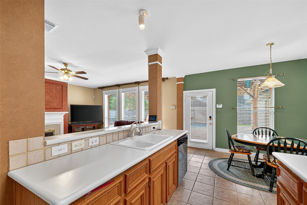 League City, Texas, 77573, United States, 5 Bedrooms Bedrooms, ,3.5 BathroomsBathrooms,Residential,Forsale,1936481