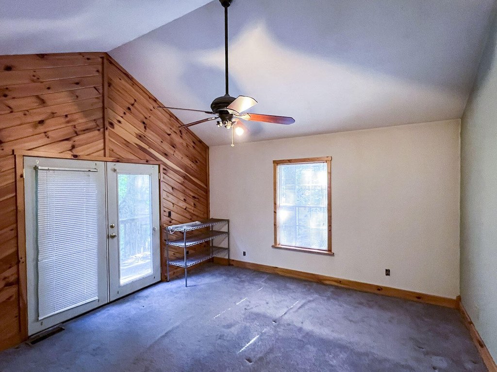 Dandridge, Tennessee, 37725, United States, 3 Bedrooms Bedrooms, ,2 BathroomsBathrooms,Residential,Forsale,1944342