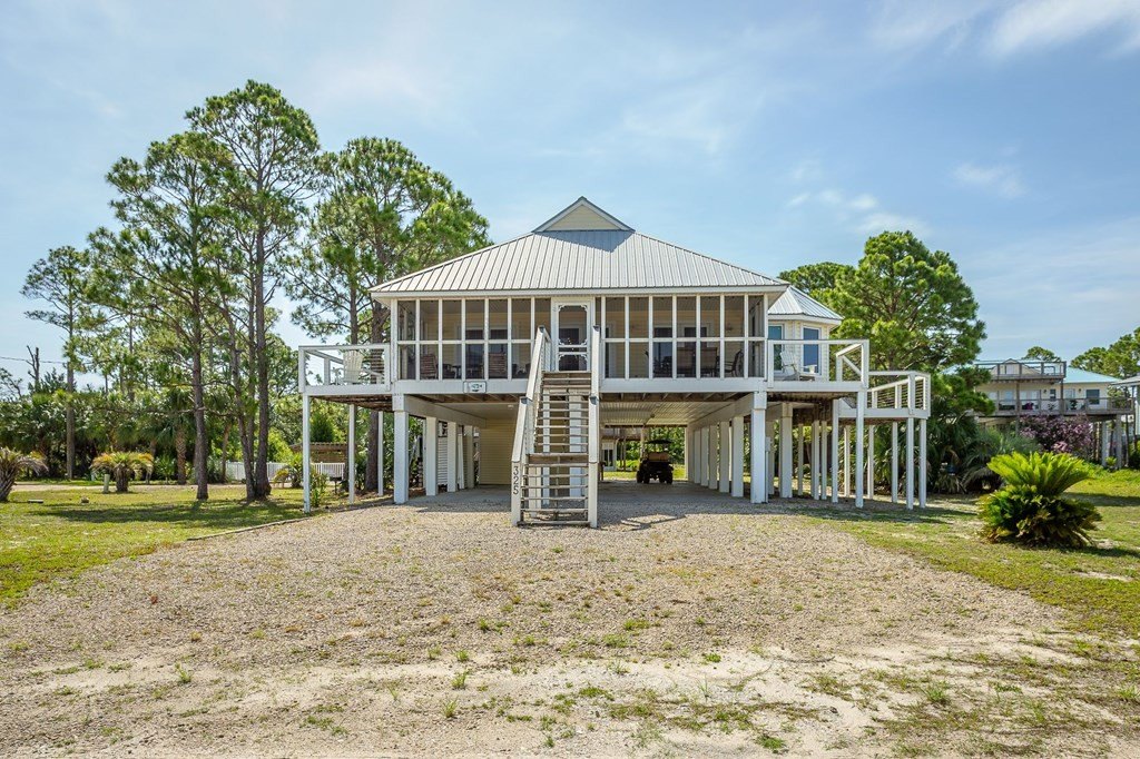 St. George Island, Florida, 32328, United States, 4 Bedrooms Bedrooms, ,2 BathroomsBathrooms,Residential,Forsale,1926815