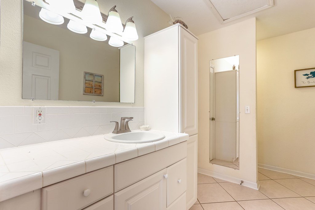 St. George Island, Florida, 32328, United States, 4 Bedrooms Bedrooms, ,2 BathroomsBathrooms,Residential,Forsale,1926815