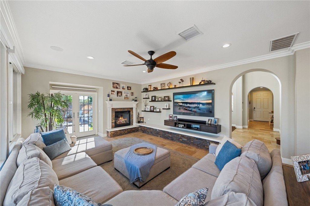 Temecula, California, 92592, United States, 5 Bedrooms Bedrooms, ,4.5 BathroomsBathrooms,Residential,Forsale,1941467