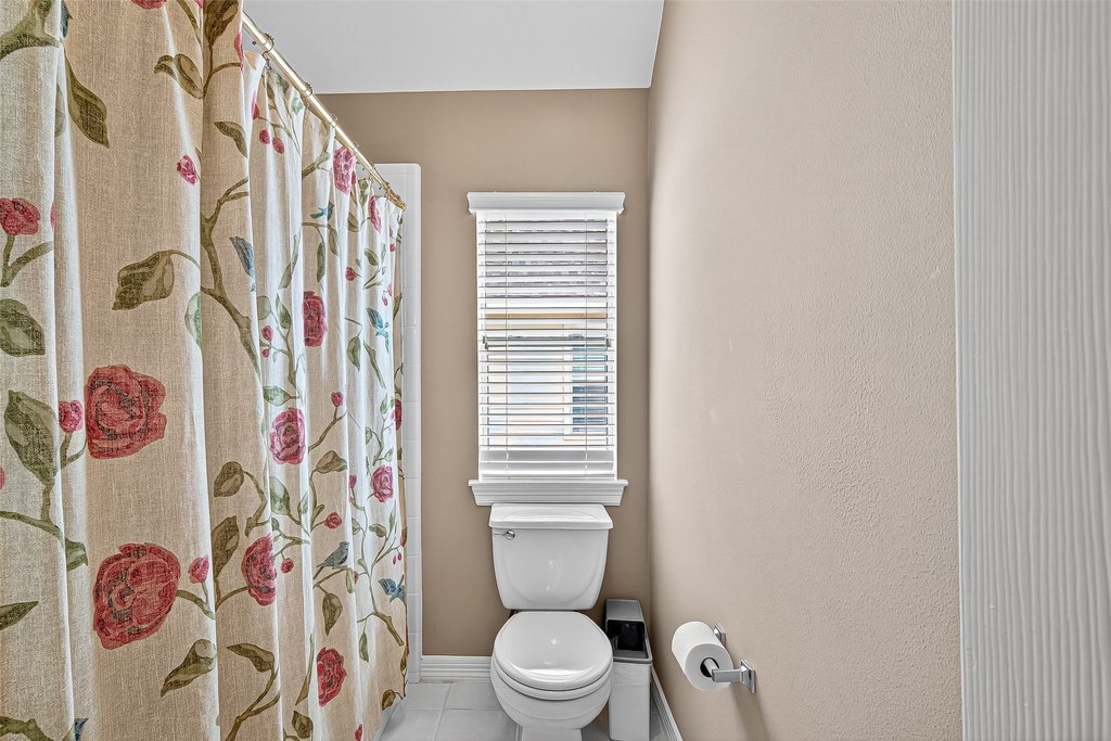 League City, Texas, 77573, United States, 5 Bedrooms Bedrooms, ,3.5 BathroomsBathrooms,Residential,Forsale,1936481