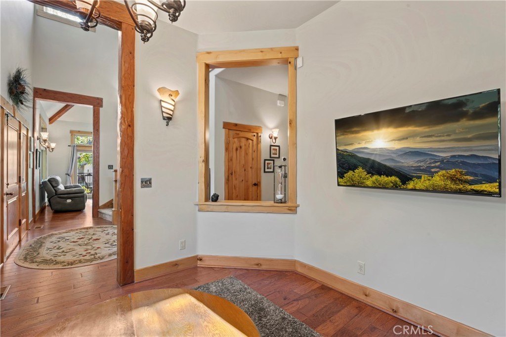 Lake Arrowhead, California, 92352, United States, 4 Bedrooms Bedrooms, ,3 BathroomsBathrooms,Residential,Forsale,1953302