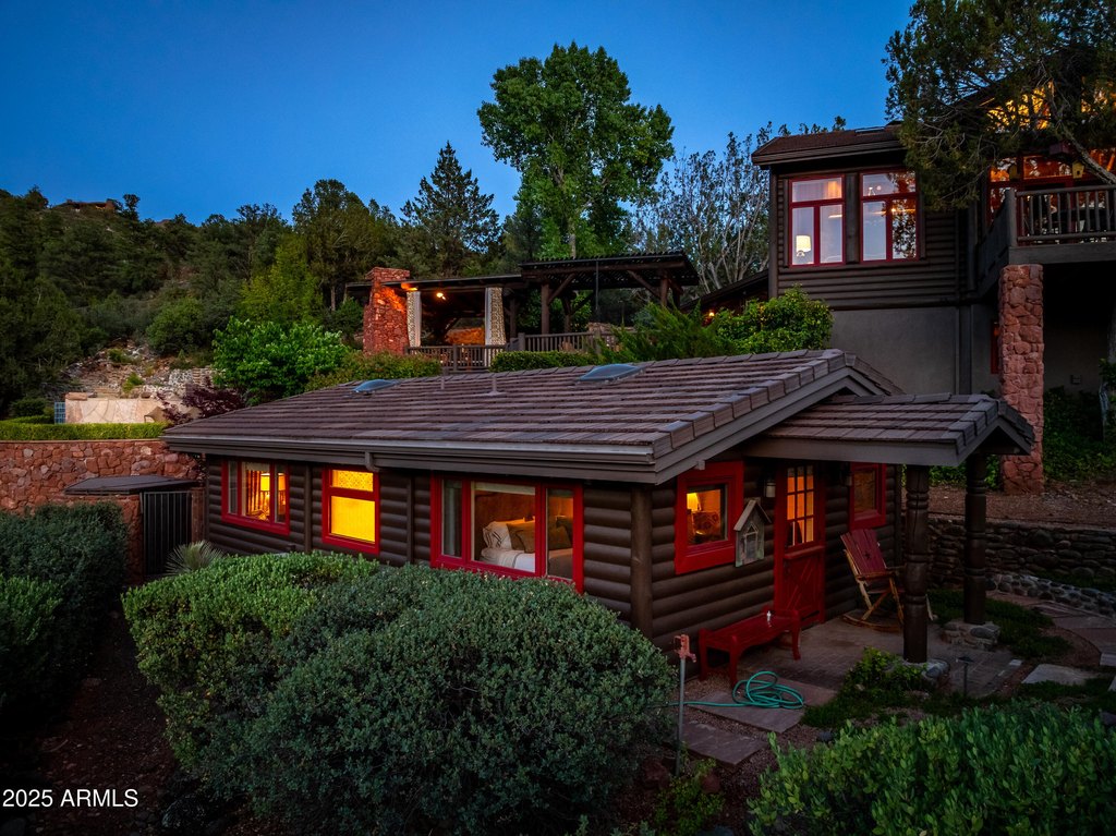 Sedona, Arizona, 86336, United States, 4 Bedrooms Bedrooms, ,4 BathroomsBathrooms,Residential,Forsale,2004625