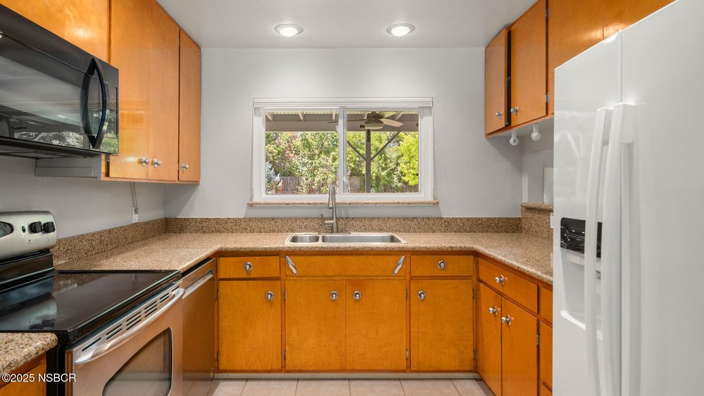 Los Olivos, California, 93441, United States, 2 Bedrooms Bedrooms, ,2 BathroomsBathrooms,Residential,Forsale,1941490
