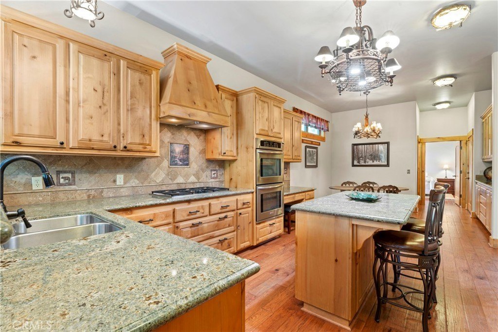 Lake Arrowhead, California, 92352, United States, 4 Bedrooms Bedrooms, ,3 BathroomsBathrooms,Residential,Forsale,1953302
