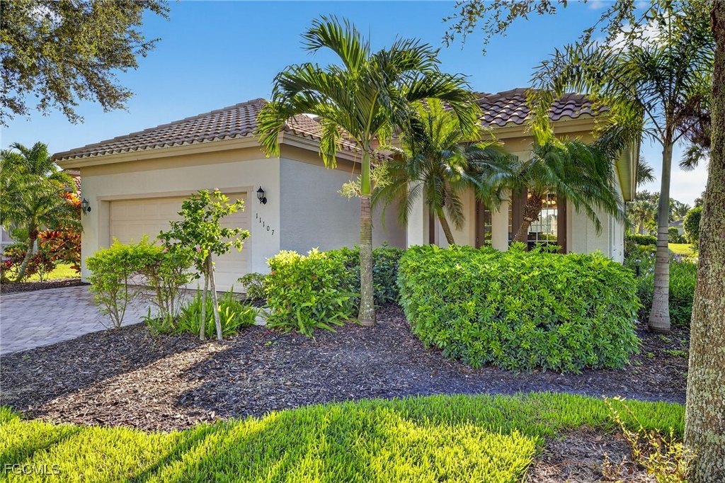 Fort Myers, Florida, 33913, United States, 3 Bedrooms Bedrooms, ,2 BathroomsBathrooms,Residential,Forsale,1971918