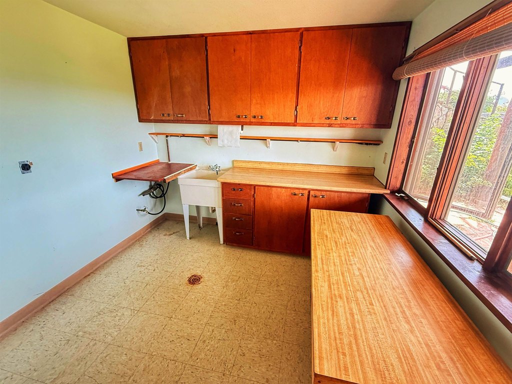 Sundance, Wyoming, 82729, United States, 1 Bedroom Bedrooms, ,2 BathroomsBathrooms,Residential,Forsale,1990709