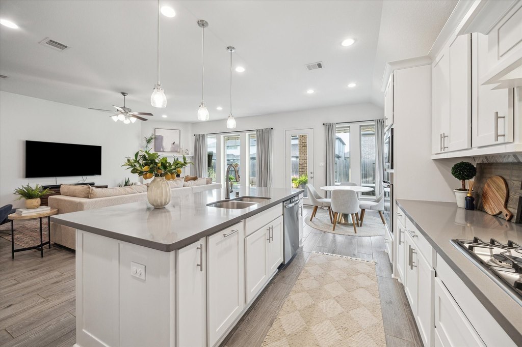 Spring, Texas, 77386, United States, 4 Bedrooms Bedrooms, ,3 BathroomsBathrooms,Residential,Forsale,1936474