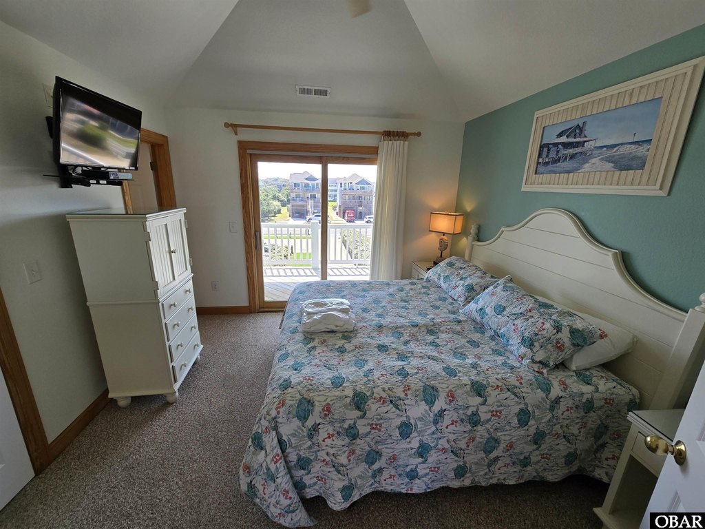 Nags Head, North Carolina, 27959, United States, 8 Bedrooms Bedrooms, ,6.5 BathroomsBathrooms,Residential,Forsale,1951927