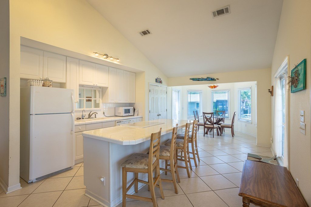 St. George Island, Florida, 32328, United States, 4 Bedrooms Bedrooms, ,2 BathroomsBathrooms,Residential,Forsale,1926815