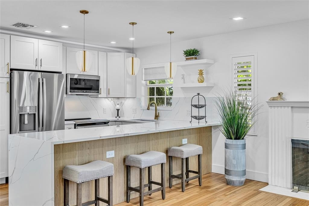 Fort Lauderdale, Florida, 33301, United States, 3 Bedrooms Bedrooms, ,2 BathroomsBathrooms,Residential,Forsale,1884580