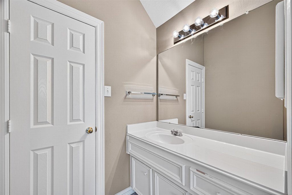 League City, Texas, 77573, United States, 5 Bedrooms Bedrooms, ,3.5 BathroomsBathrooms,Residential,Forsale,1936481